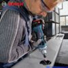 Hình ảnh Thực Thi Công Việc Cùng Máy Mài Thẳng Bosch Ggs 18v Li Trong Công Xưởng